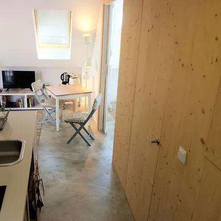 Uppe Apartment *
